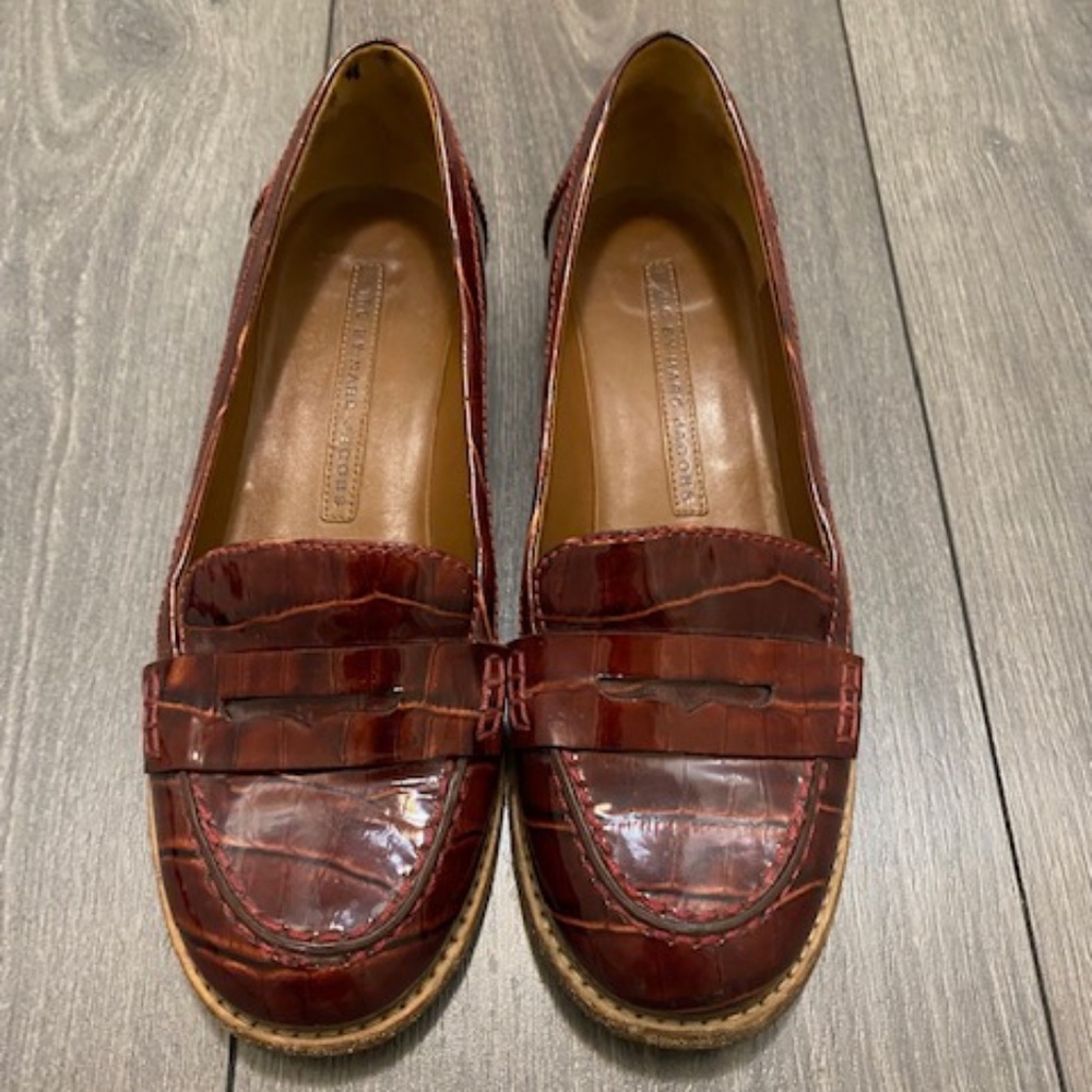 Marc by Marc Jacobs Burgundy Red Faux Alligator Patent Leather Loafers Sz 37.5
